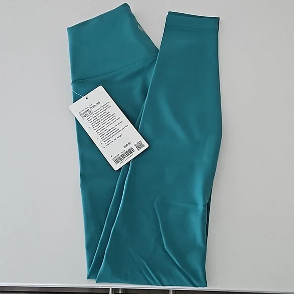 Lululemon Wunder Train Leggings - Picture 4 of 4
